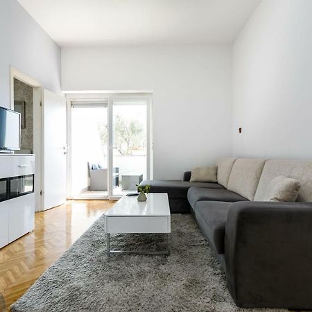 Apartments Mate Balote 54 크르크 외부 사진