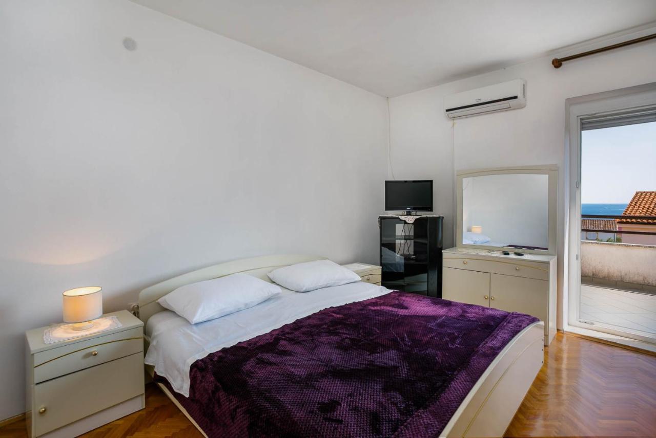 Apartments Mate Balote 54 크르크 외부 사진