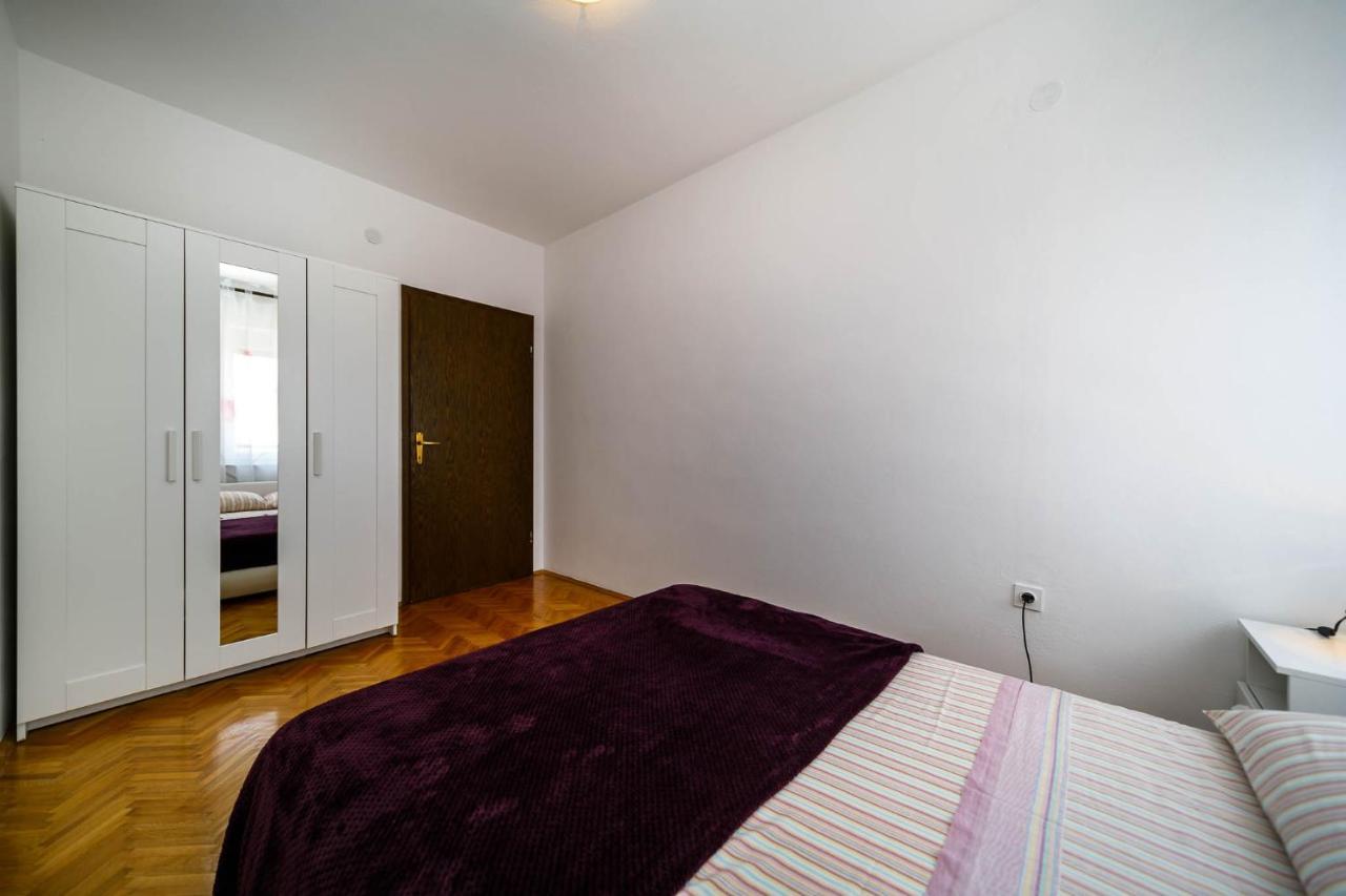 Apartments Mate Balote 54 크르크 외부 사진