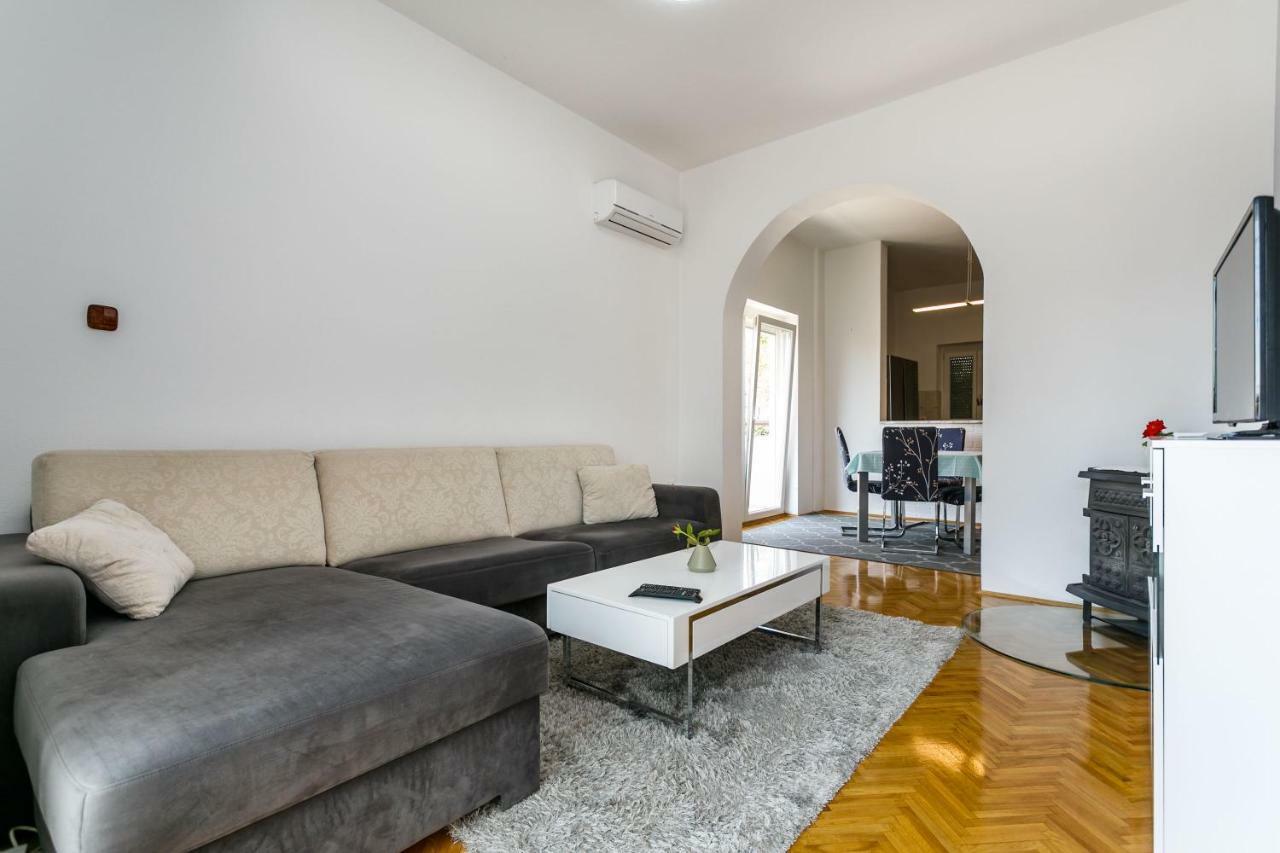 Apartments Mate Balote 54 크르크 외부 사진