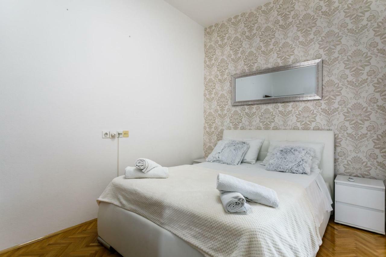 Apartments Mate Balote 54 크르크 외부 사진
