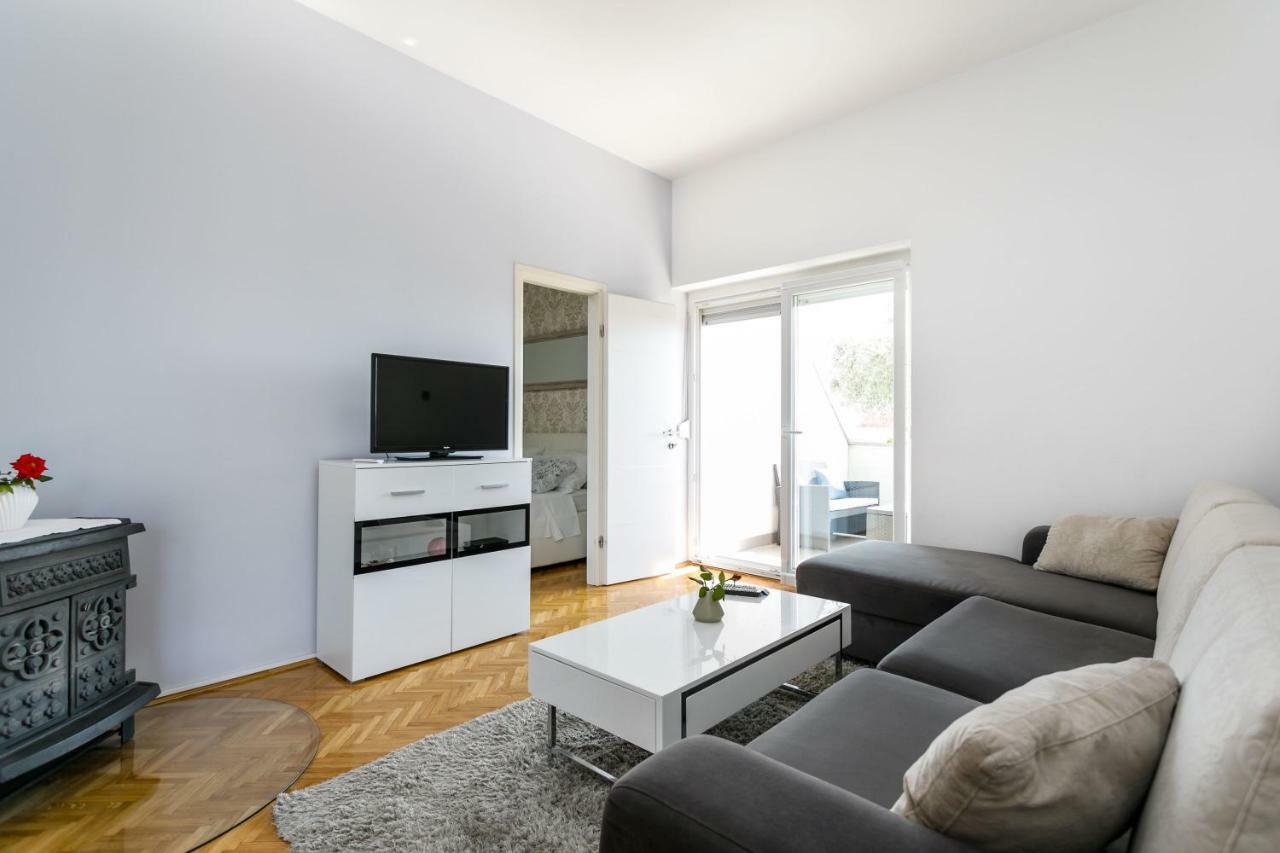Apartments Mate Balote 54 크르크 외부 사진